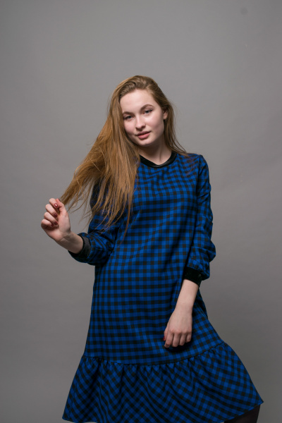 Платье Victoria Andreyanova свободный силуэт, цвет синий в клетку